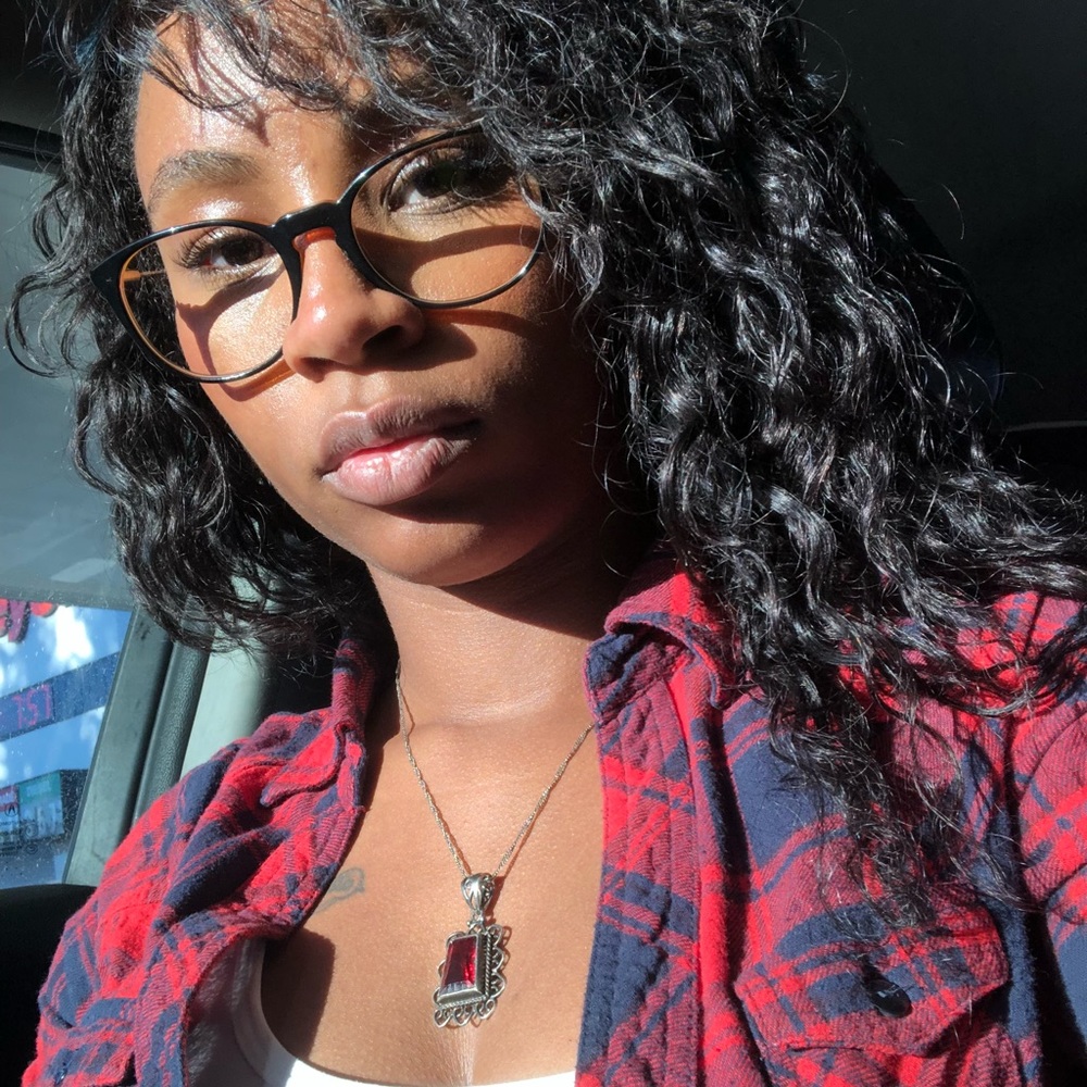 Meet your Posher, Asha